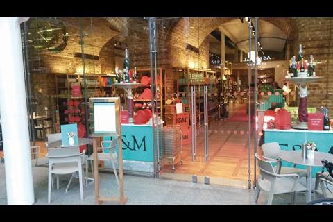 Fortnum & Mason is now an established  at St Pancras and has pulled out all the stops for its second St Valentine’s Day display.